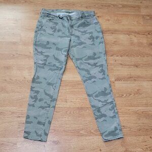 Old Navy The Rockstar Mid Rise Green Camouflage Skinny Pants Size 14
